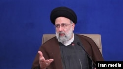 ابراهیم رئیسی از محدودسازی گسترده دسترسی به شبکه اینترنت و فیلترینگ بسیاری از پلتفرم‌ها دفاع کرده است