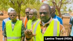 Bassolma Bazié, ministre du Travail, Perkoa, Réo, le 9 mai 2022. (VOA/Lamine Traoré)