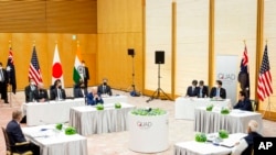 24일 도쿄에서 '쿼드(Quad)' 정상회의가 진행되고 있다. 가운데 앞부터 시계 방향으로 조 바이든 미국 대통령, 기시다 후미오 일본 총리, 나렌드라 모디 인도 총리, 앤서니 앨버니지 호주 총리.