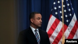 Jaksa AS untuk wilayah distrik timur Kota New York, Breon Peace, menghadiri konferensi pers di kantor Departemen Kehakiman di Washington, pada 16 Maret 2022. (Foto: Reuters/Emily Elconin)