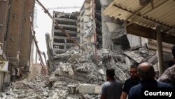 فرو ریختن برج دوقلوی متروپل در آبادان - آرشیو