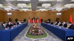 조 바이든 미국 대통령과 시진핑 중국 국가주석이 14일 G20, 주요 20개국 정상회의가 열리고 있는 인도네시아 발리에서 회담했다.