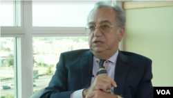 سیروس مشکی، حقوقدان - ارواین، کالیفرنیا