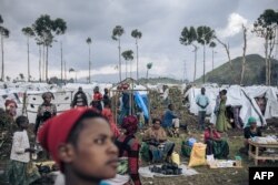 Dans un camp de déplacés remplis de personnes fuyant l'avancée des M23, au nord de Goma, le 2 novembre 2022.