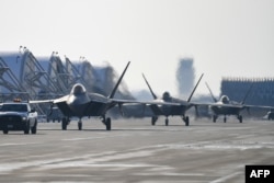 미 공군 F-22 전투기가 지난해 12월 한국 군산 공군기지에 전개했다.