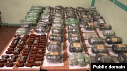 Azərbaycan sərhədçiləri İrandan gətirilən 170 kiloqram narkotik götürüb (Mənbə Dövlət Sərhəd Xidməti)