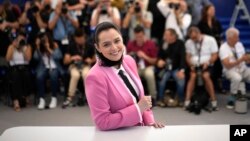 Taraneh Alidoosti poses for the film 'Leila's Brothers' at the 75th international film festival, Cannes, southern France, May 26, 2022. She has been arrested on charges of spreading falsehoods about nationwide protests that grip the country, state media said on Dec. 17, 2022.