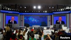 Godišnja konferencija za novinare Vladimira Putina, decembar 2021.