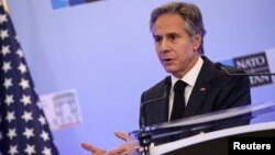 រដ្ឋមន្ត្រី​ការបរទេស​សហរដ្ឋ​អាមេរិក​លោក Antony Blinken​ ថ្លែង​នៅ​សន្និសីទ​ព័ត៌មាន​មួយ​ក្នុង​អំឡុង​កិច្ចប្រជុំ​រដ្ឋមន្ត្រី​អង្គការ​អូតង់​នៅ​ទី​ក្រុង​ប៊ុយការ៉េស ​​ប្រទេស​រូម៉ានី កាល​ពី​ថ្ងៃ​ទី​៣០ ខែ​វិច្ឆិកា ឆ្នាំ​២០២២។