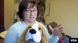 Marina Cherkashina, Art therapist, explains how Hibuki helps kids dispel stress.