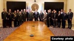 Azərbaycan Ordusunun Baş Qərargah rəisinin Oklahoma Milli Qvardiyasının rəisi ilə görüşü (Rəsmi foto, mənbə Müdafiə nazirliyi) 