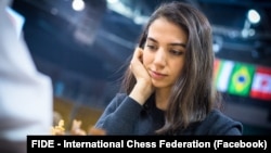 سارا خادم‌الشریعه بدون حجاب در مسابقات آلماتی 