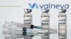 Ilustrasi - Otoritas pengatur Inggris (MHRA), Kamis, 14 April 2022, mengatakan Inggris telah menyetujui vaksin virus corona baru oleh pembuat obat Austria-Prancis, Valneva. (Foto: JUSTIN TALLIS / AFP)