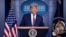 Predsjednik SAD Donald Trump u sobi za novinarske brifinge u Bijeloj kući, 5. novembra 2020. (Foto: AFP/Brendan Smialowski) 