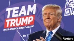 Kandidat presiden dari Partai Republik dan mantan Presiden AS Donald Trump mengadakan kampanye menjelang kaukus Partai Republik di Las Vegas, Nevada, AS, 27 Januari 2024. (Foto: REUTERS/Ronda Churchill)