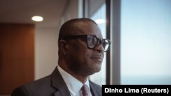 Max Tonela, Ministro das Finanças de Moçambique