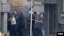 مقامات ایران شلیک به معترضان را تکذیب می‌کنند این در حالی است که بیش از دهها فیلم و عکس از شلیک مستقیم ماموران به سمت مردم وجود دارد. 