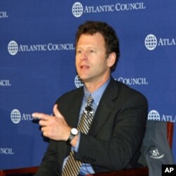 布鲁金斯学会军事专家欧汉伦