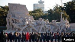 PHOTOS: China Observes Mao's Birthday