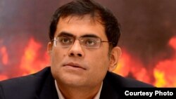 رضا رومی (فائل فوٹو)