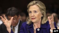 “Assad g’alayondan omon chiqaman, zo’ravonlik va repressiyani davom ettiraman desa adashadi",- deydi AQSh Davlat kotibasi