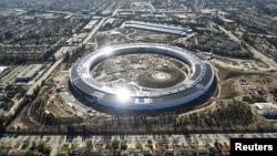 REUTERS Apple Campus Construction