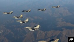 Jiragen yakin sojin Najeriya sun kai farmaki ta sama kan wani dandazon ‘yan bindiga