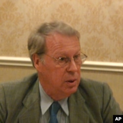 美国在台协会理事主席薄瑞光