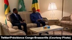 Président Faure Gnassingbé ya Togo na masaolo na mokokani wa ye Denis Sassou N'Guesso ya Barzzaville, na Oyo, département ya Cuvette, Congo-Brazzaville, 27 août 2020. (Twitter/Présidence Congo-Brazzaville)