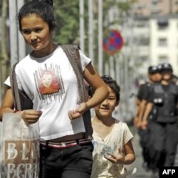 Shinjonni uyg'urlar Sharqiy Turkiston, asl vatan, deb ataydi