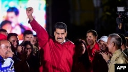 Shugaban kasar Venezuel Nicolas Maduro ke murnar zaben da aka yi a kasar sa