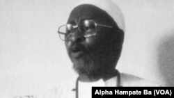  Amadou Hampâté Bâ : "En Afrique, quand un vieillard meurt, c'est une bibliotheque qui brûle". 