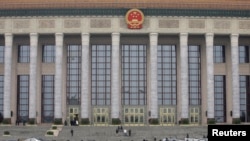 天安门广场一侧的人民大会堂 （路透社资料照）