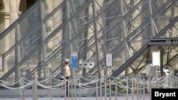 Paris' Louvre Museum is open, but there are very few visitors. (photo by Lisa Bryant)