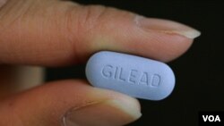 Salah satu jenis obat antiretroviral untuk mengatasi penyakit AIDS. Menurut sebuah penelitian, di Afrika pemberian obat antiretroviral bisa meningkatkan harapan hidup.