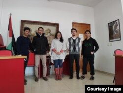 Para pemuda Indonesia yang menjadi relawan di Jalur Gaza, Palestina. (foto: courtesy)