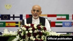 اقای غنی در این نشست گفت که شرکای بین المللی افغانستان باید وابستگی میان گذار امنیتی، سیاسی و اقتصادی این کشور را درک کنند.