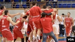 საქართველოს ნაკრები ბარიში მონტენეგროზე გამარჯვებას ხარობს