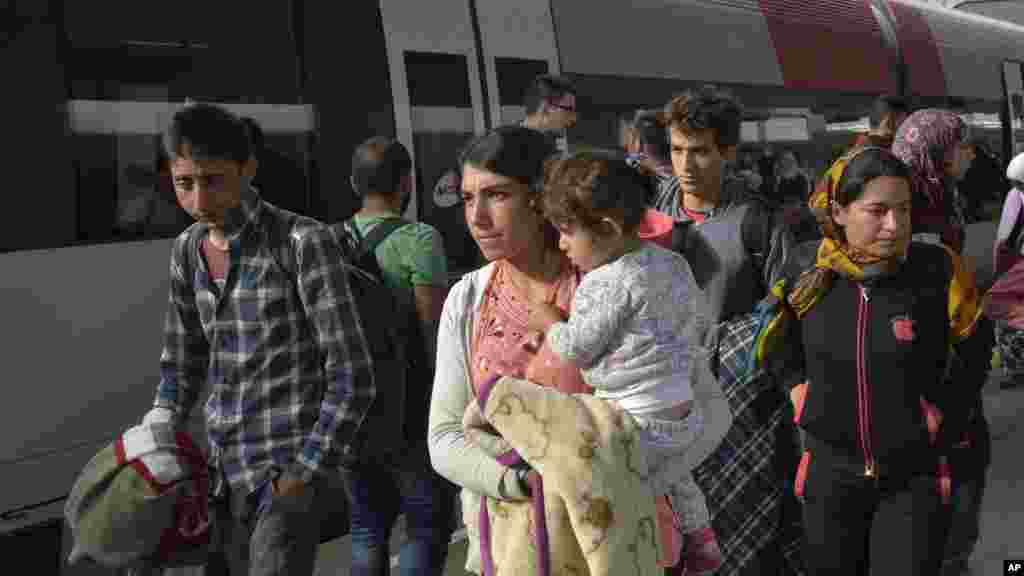 Des migrants arrivent à la gare de Westbahnhof à Vienne, Austriche, 5 septembre&nbsp;2015