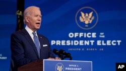 조 바이든 미국 대통령 당선인이 22일 델라웨어주 윌밍턴에서 외국의 해킹 공격에 대한 입장을 밝혔다.