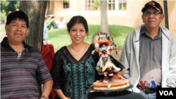 印第安市场上的艺术家