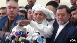 اشرف غنی احمدزی با معاونان اش