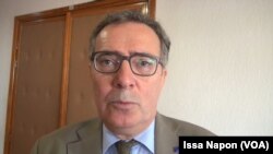 L’ambassadeur Jean Lamy, chef de la délégation de l’Union européenne, lors de la réunion des ministres en charge du culte du G5 Sahel, à Ouagadougou, Burkina, 26 avril 2018. (VOA/Issa Napon)