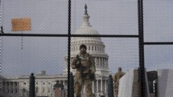 Walinzi wa kitaifa wakilinda eneo atakaloapishwa Biden na Harris, Januari 20,2021