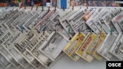 Bir paytlar Qirg'iziston Markaziy Osiyoning eng erkin jamiyati edi. Xalq o'z matbuoti bilan faxrlanar edi. Hozir soha cheklovlar girdobida.