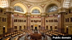 Ruang baca utama di Perpustakaan Kongres AS, Library of Congress (LOC). (Photo by Carol Highsmith).