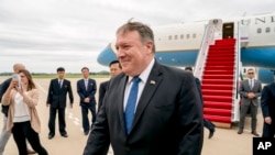 Menlu AS Mike Pompeo tiba di Bandara Internasional Sunan di Pyongyang, Korea Utara, 6 Juli 2018. 