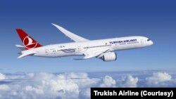 وزارت ترانسپورت و هوانوردی حکومت طالبان سال گذشته اعلام کرد که پروازهای عبوری هشت میلیارد افغانی به افغانستان عاید آورده است.