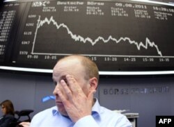 Amerikaliklar: Ayanchli iqtisodiy vaziyatda asosan siyosatchilar aybdor