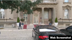 Lider SSP-a Dragan Đilas dolazi u Predsedništvo Srbije na sastanak sa predsednikom SNS Aleksandrom Vučićem, 11. april 2022.